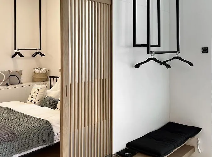 Luxury Omuntu